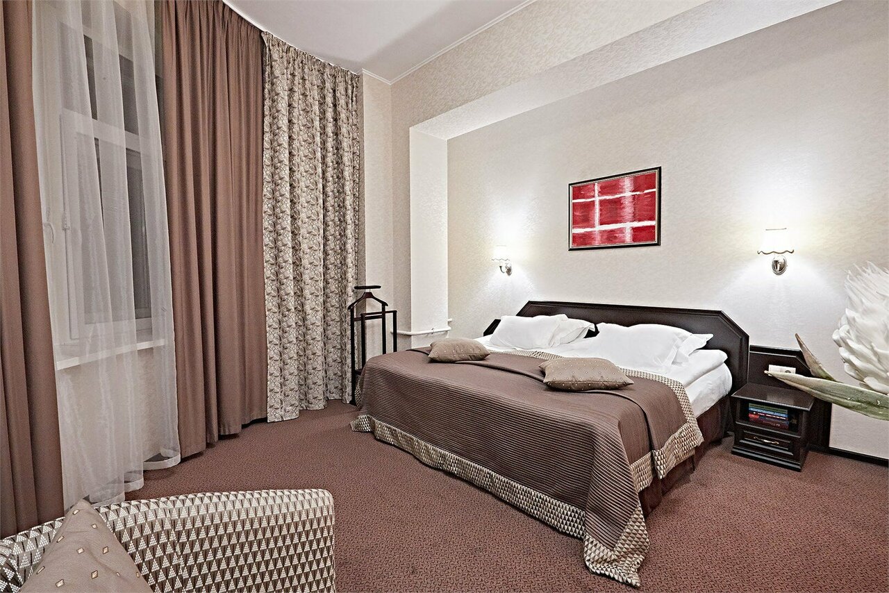 Гостиница Граф Толстой Брянск