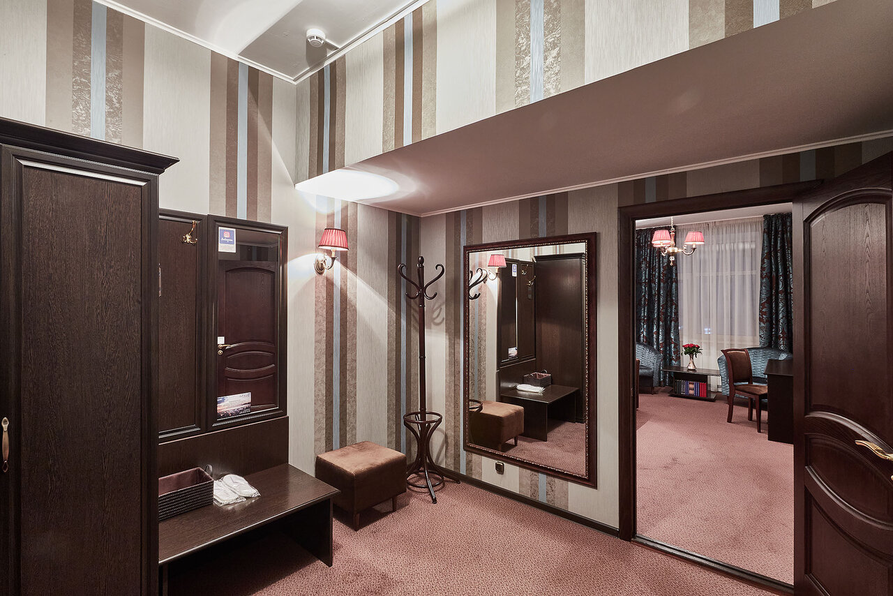 Гостиница Граф Толстой Брянск-32