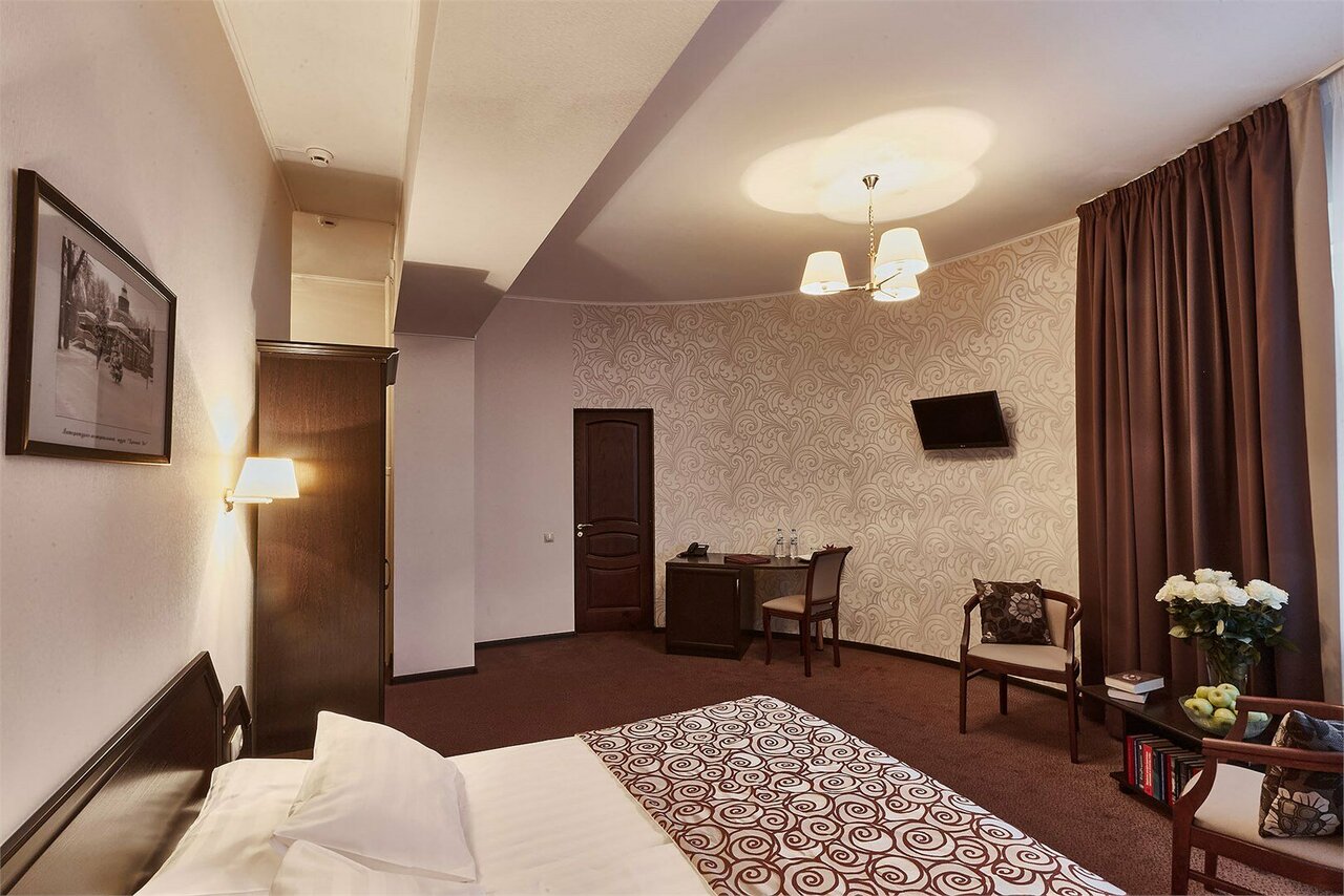 Гостиница Граф Толстой Брянск