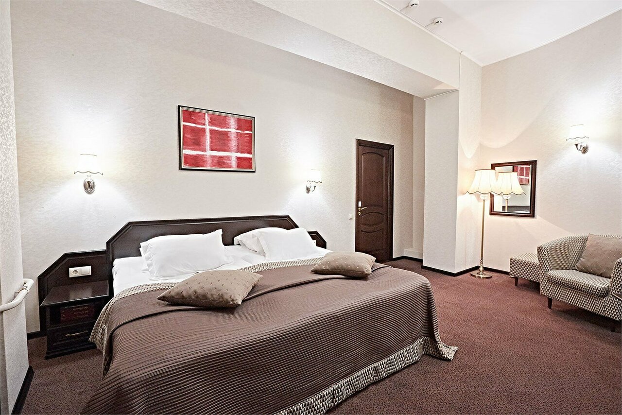 Гостиница Граф Толстой Брянск