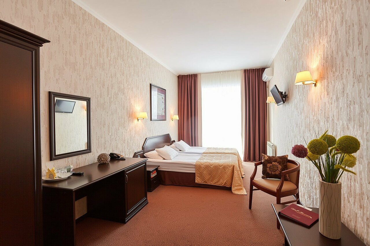 Гостиница Граф Толстой Брянск