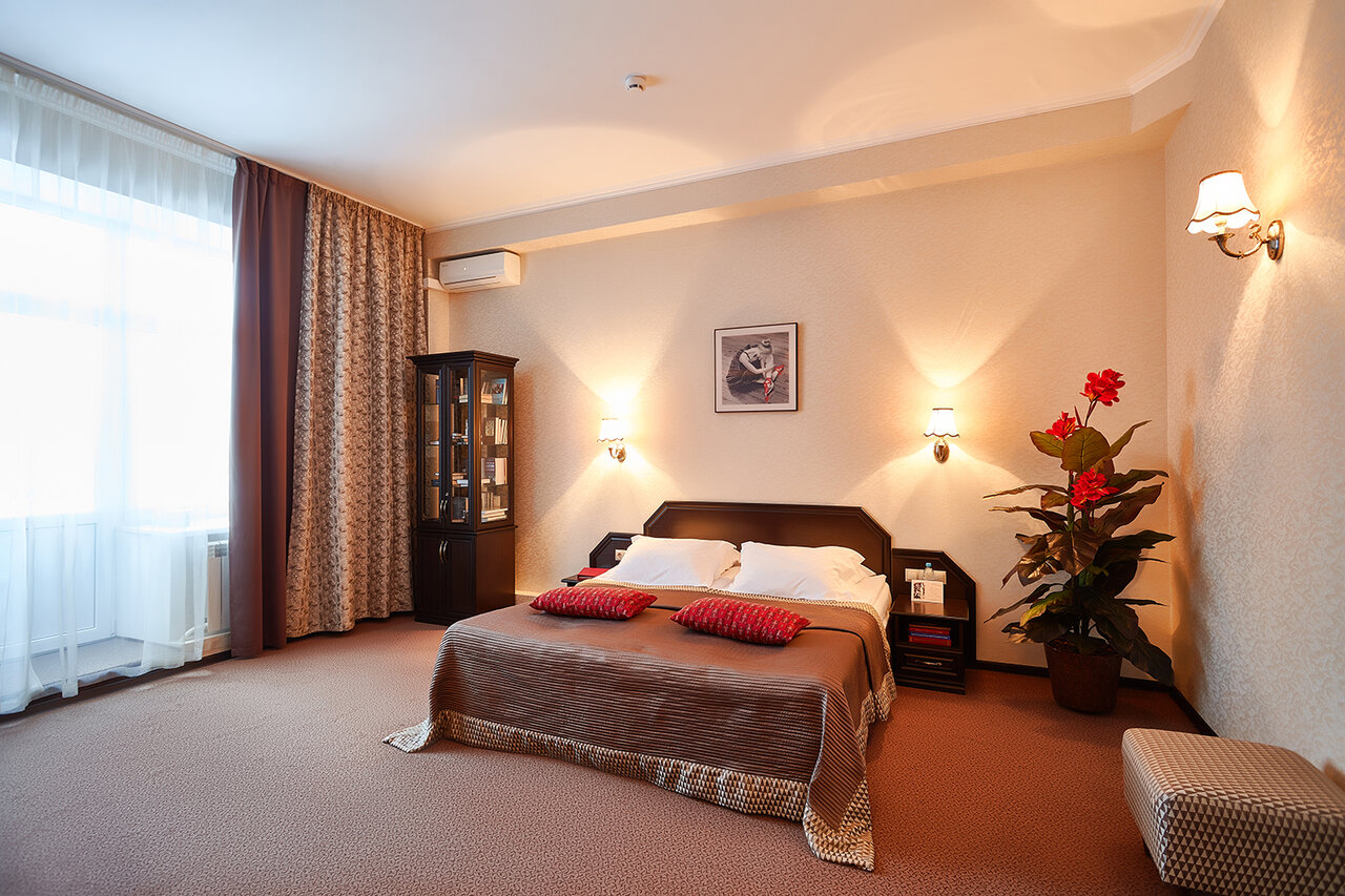 Гостиница Граф Толстой Брянск-57