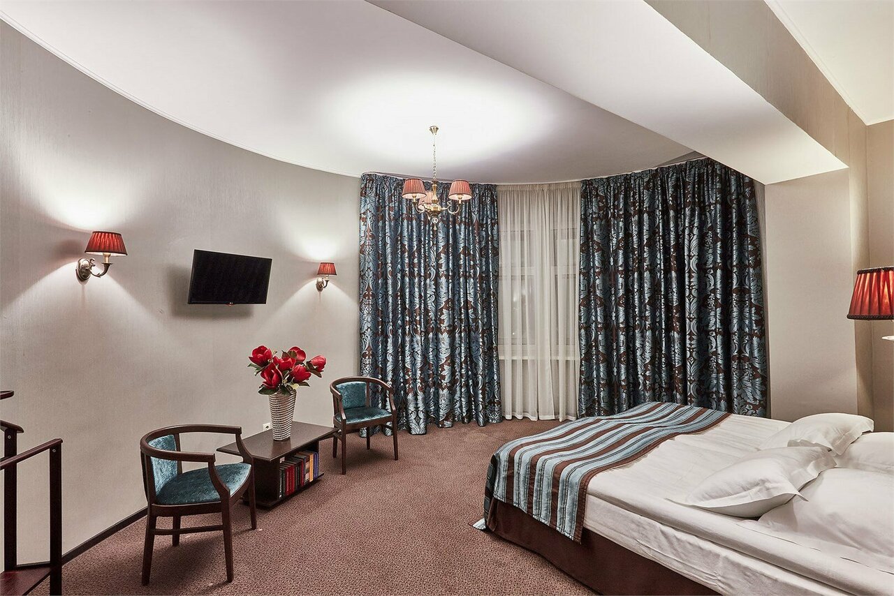 Гостиница Граф Толстой Брянск