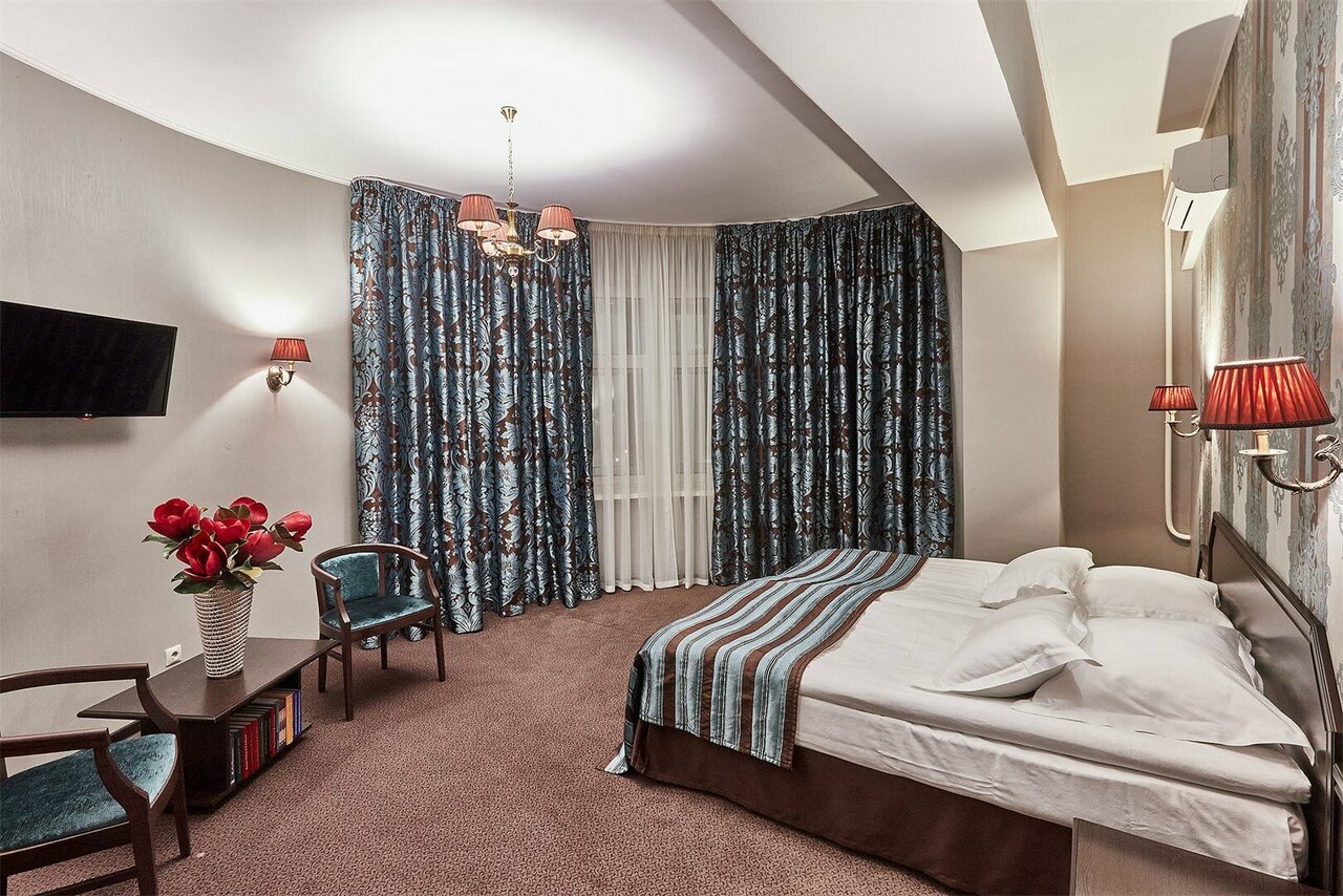 Гостиница Граф Толстой Брянск