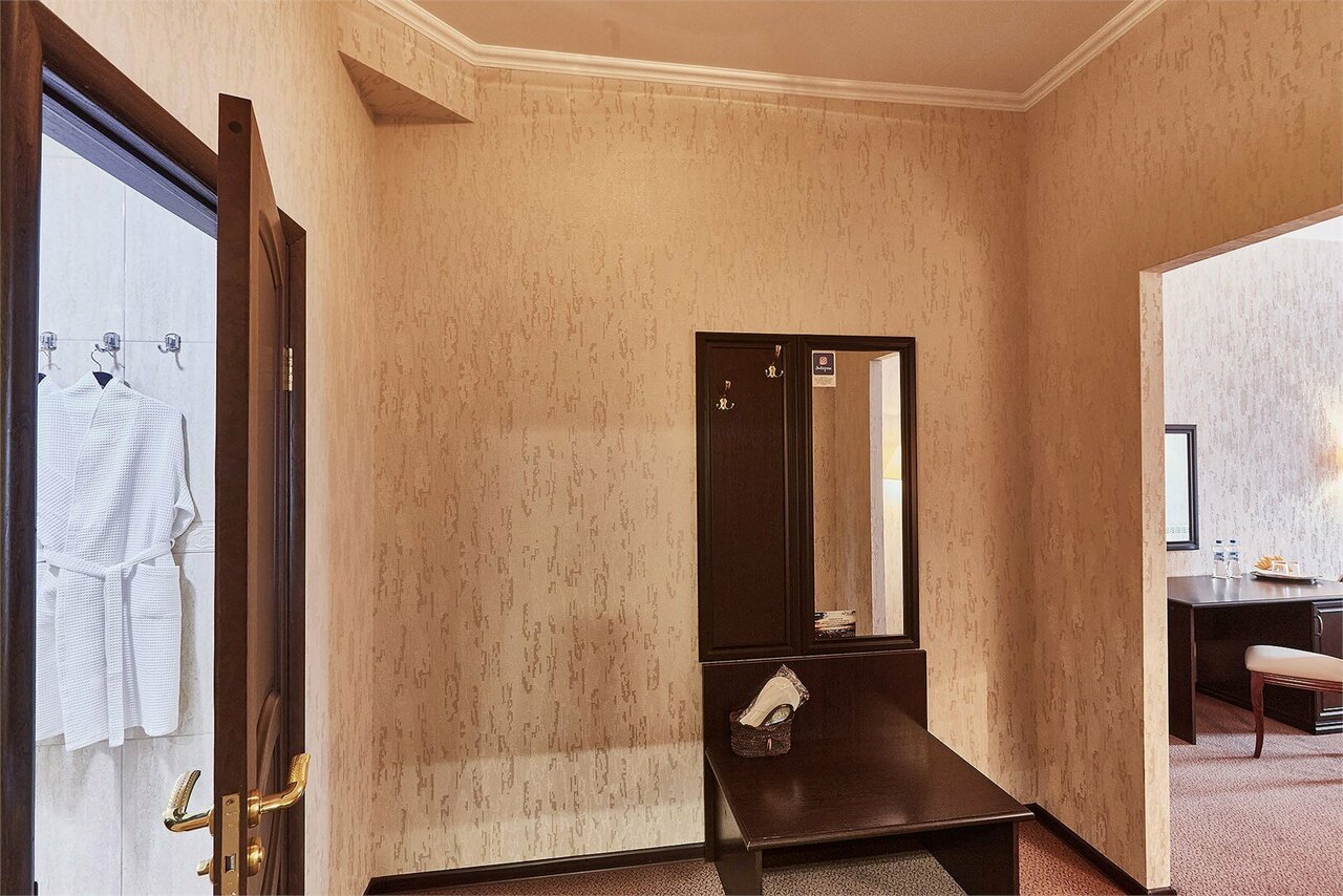 Гостиница Граф Толстой Брянск