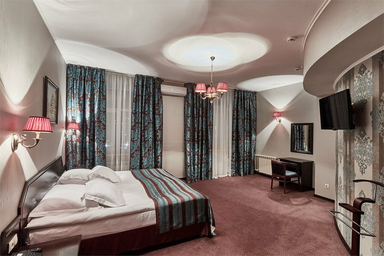 Гостиница Граф Толстой Брянск