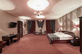 Гостиница Граф Толстой Брянск Студио-9