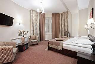 Гостиница Граф Толстой Брянск ДеЛюкс-10