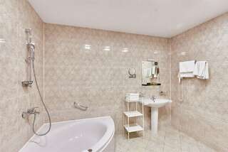 Гостиница Граф Толстой Брянск Студио-10