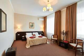 Гостиница Граф Толстой Брянск Полулюкс-9