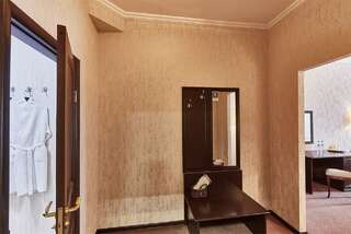 Гостиница Граф Толстой Брянск Бизнес-8