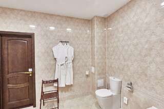 Гостиница Граф Толстой Брянск Студио-13