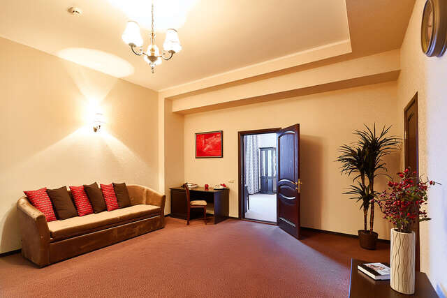 Гостиница Граф Толстой Брянск-246