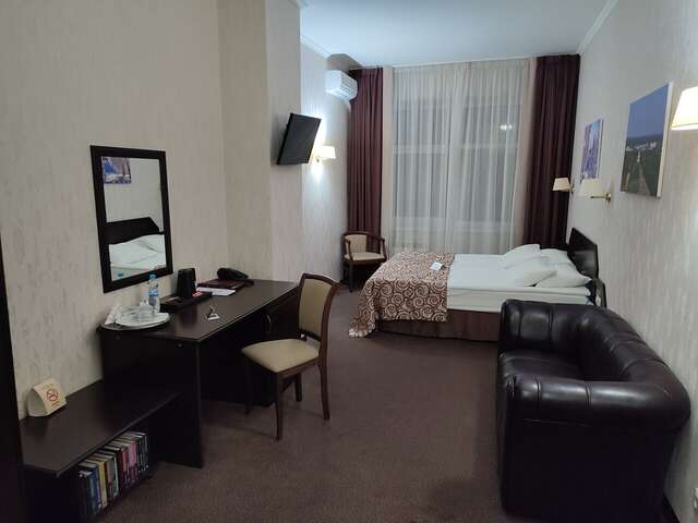 Гостиница Граф Толстой Брянск-220