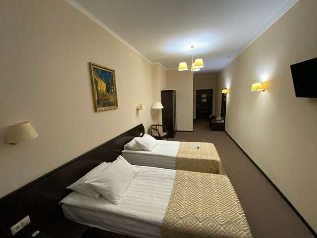 Гостиница Граф Толстой Брянск-237